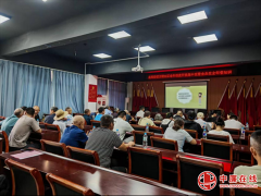 万将继续关心老年人的需求