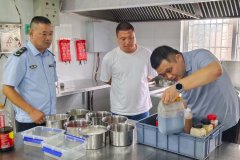 對各學校、长兒園食物平安進行全覆蓋檢